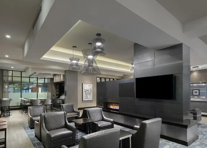 Hampton Inn & Suites Portsmouth Downtown